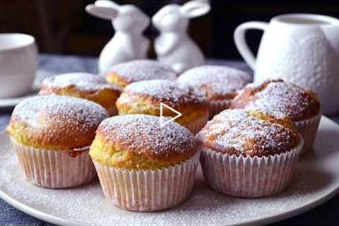 Very quick muffins with coconut and pineapple