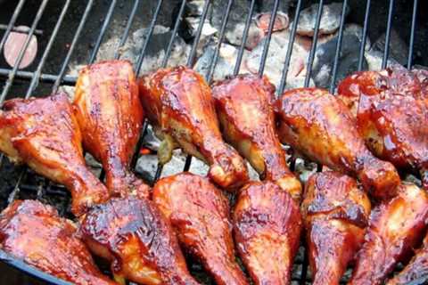 BBQ Chicken Grills and Barbeque Chicken Thighs on Grill