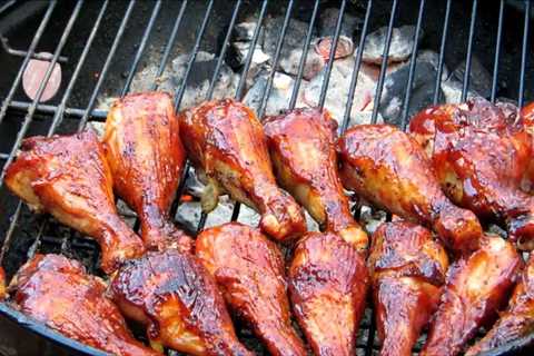BBQ Chicken Grills and Barbeque Chicken Thighs on Grill
