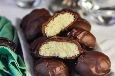Easy Chocolate Coconut Balls