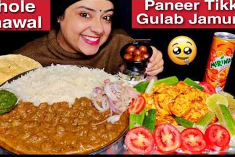 EATING CHOLE CHAWAL, PANEER TIKKA, SALAD, PAPAD, GULAB JAMUN | Indian Veg Food Mukbang