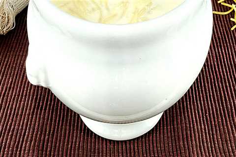 La Soupe Blanche au Vermicelle: Une Recette Facile et Savoureuse