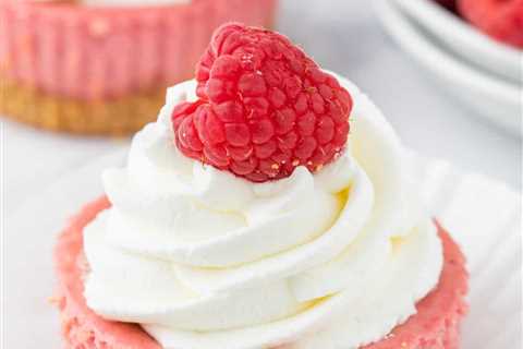 Mini Raspberry Cheesecakes