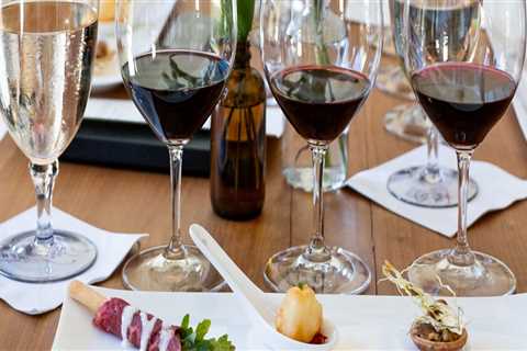 Pairing Wines from Central Florida Wineries with Delicious Food - An Expert's Guide