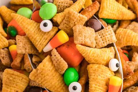 Halloween Snack Mix