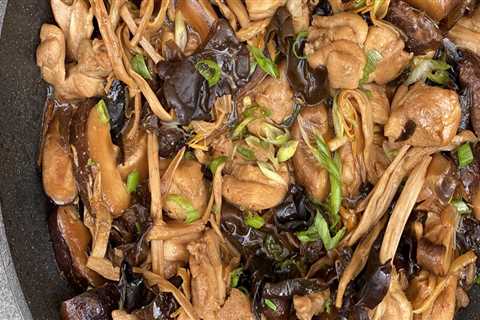 Discover the Delicious World of Dried Scallop and Shiitake Mushroom Stir Fry