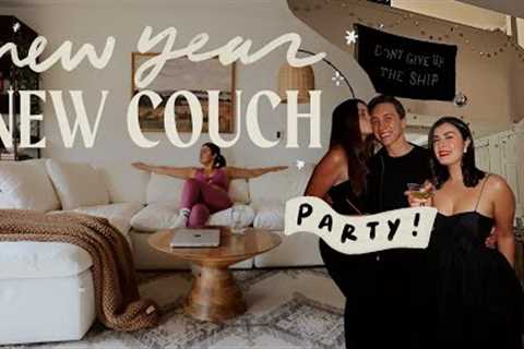 Life in NYC vlog: New year''s party + *NEW* COUCH
