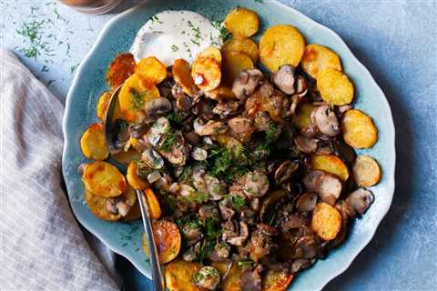 crispy potatoes with mushrooms