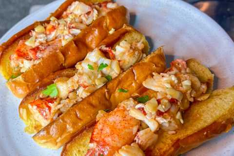 Grilled Lobster Rolls