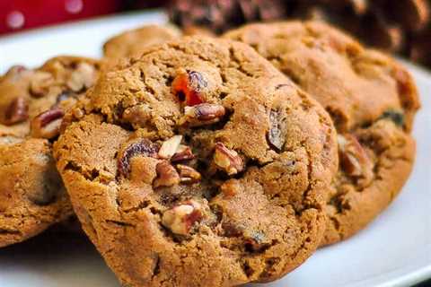 Dark Fruitcake Cookies